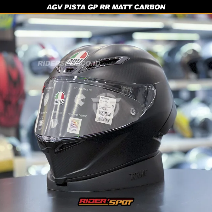 bike helmet london A bike helmet that folds in half..., #cyclinglife #cycling #london #safety  #foldablehelmet #bikelife