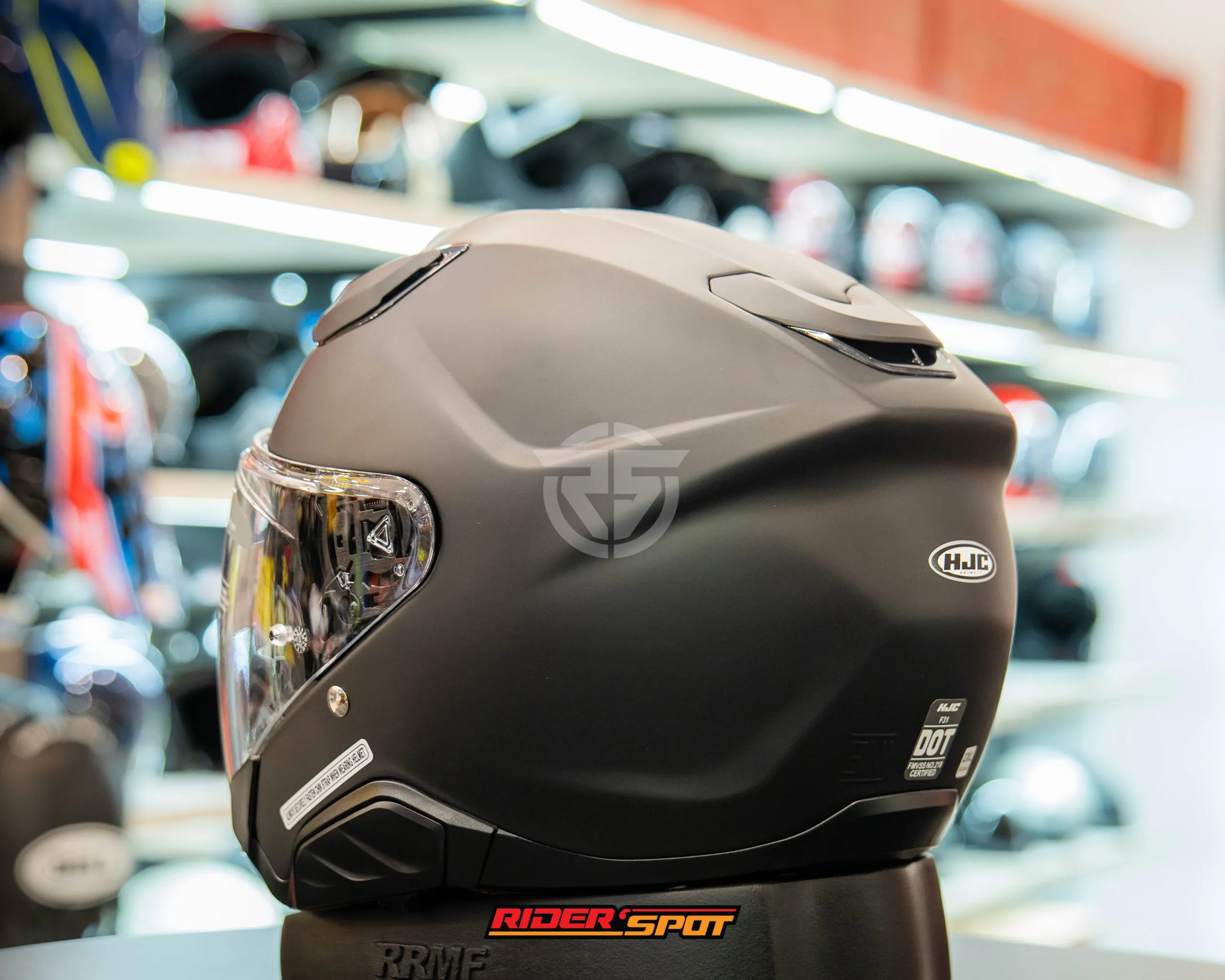 HJC F31 Semi Flat Black Helmet