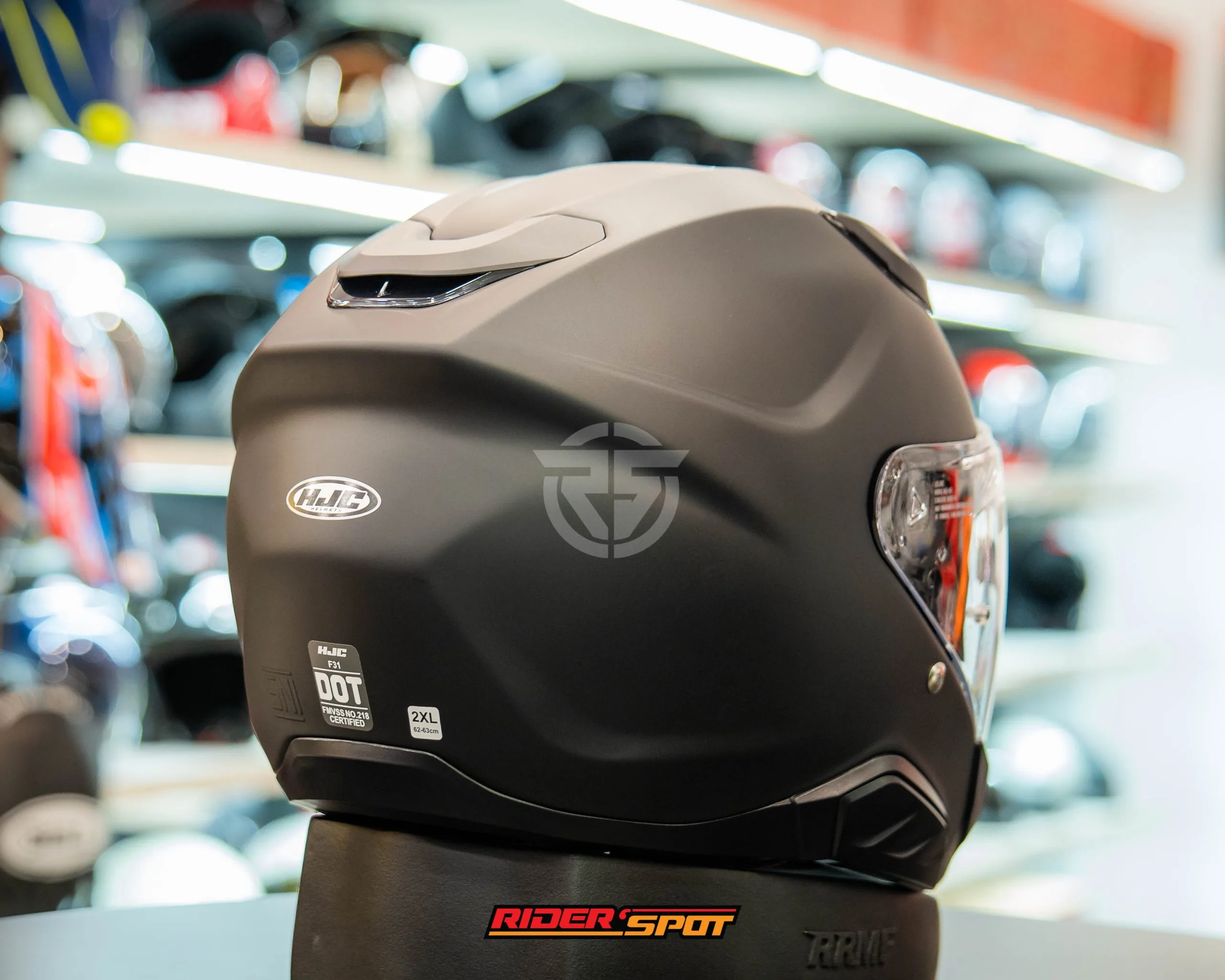 HJC F31 Semi Flat Black Helmet