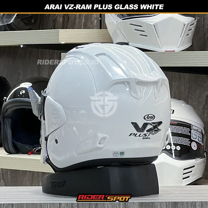 ARAI VZ-RAM Plus Glass White Helmet – Riderspot